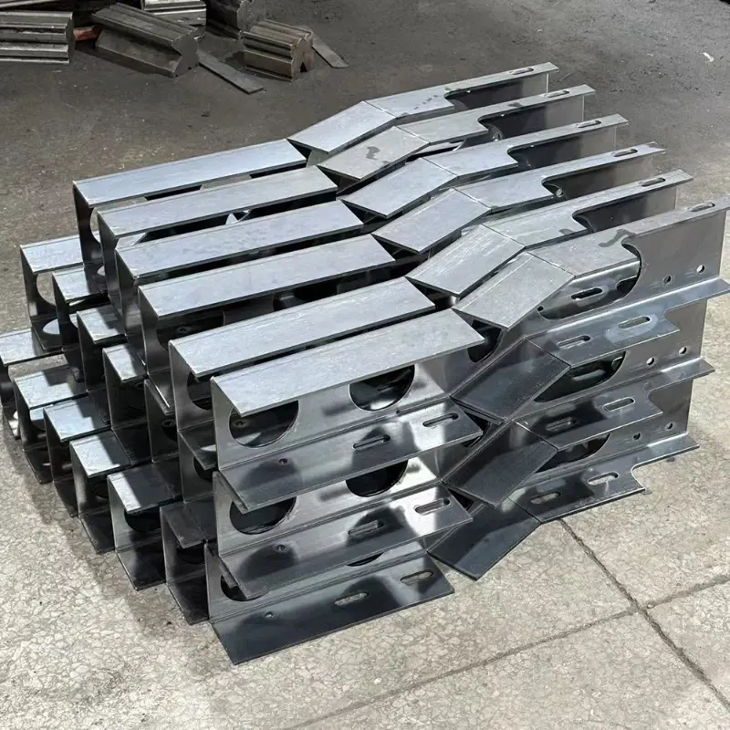 Base de support en tôle robuste